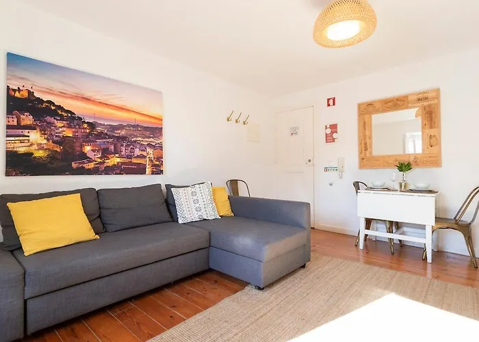 Sol A Alfama Typical Cosy Flat With River View ליסבון